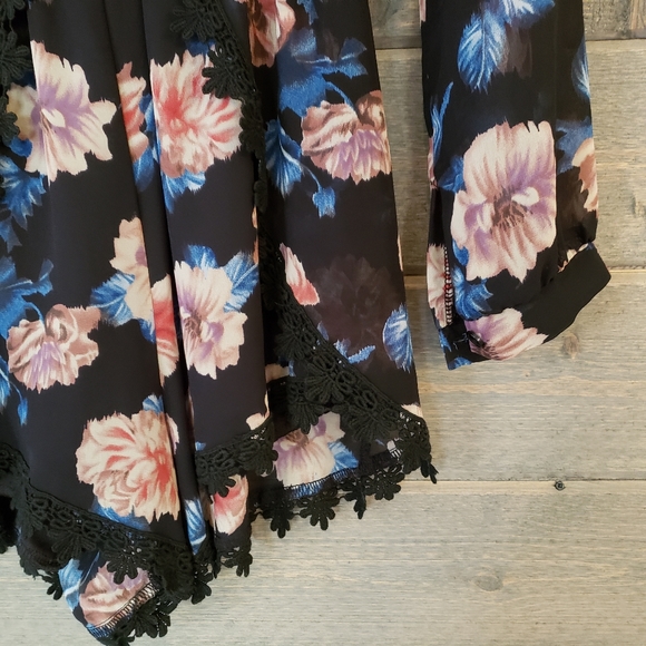 Astr Floral Romper Jumper Nordstrom Small - Picture 3 of 6